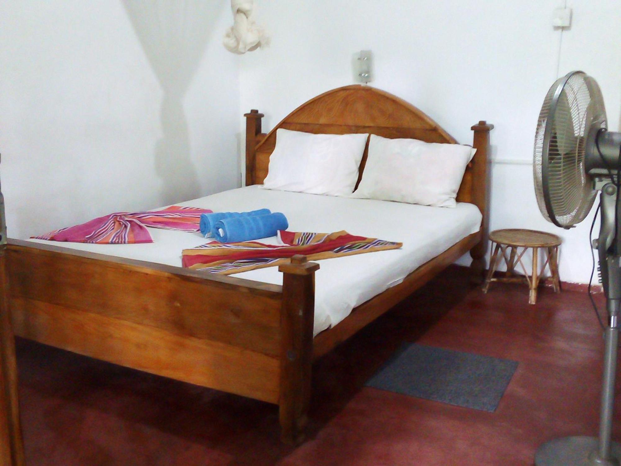Bandula Home Stay สิกิริยา ห้อง รูปภาพ